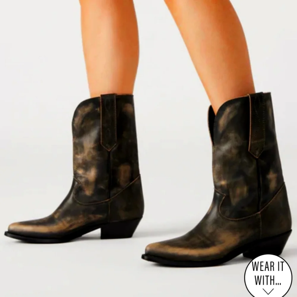 Steve Madden Rumer Distressed Brown Boot. New in box, never worn. - Picture 1 of 8